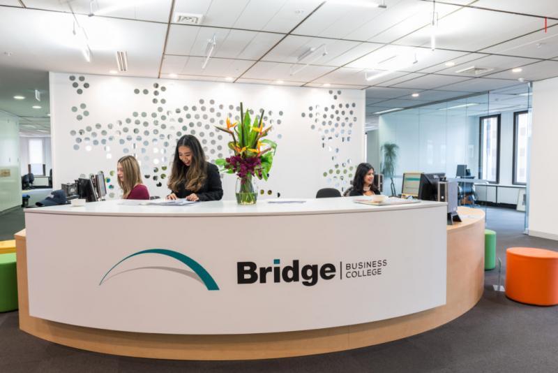 Bridge Business College施設
