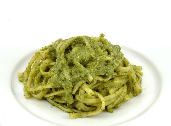 Pasta al pesto genovese (ジェノベーゼペースト・パスタ)