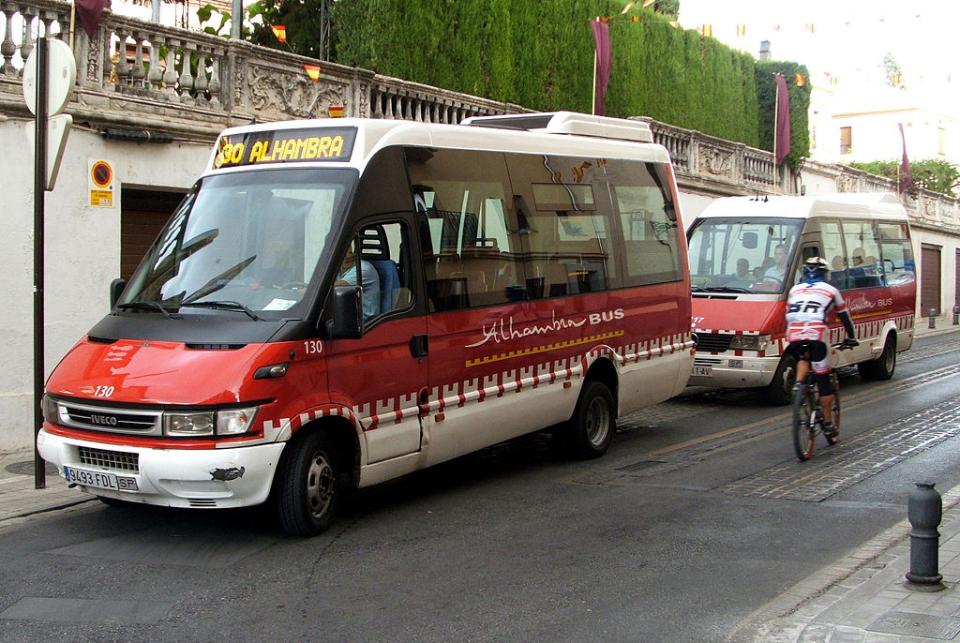 支払い忘れで罰金４０ユーロ？スペイン・グラナダの路線バスの利用法と注意点