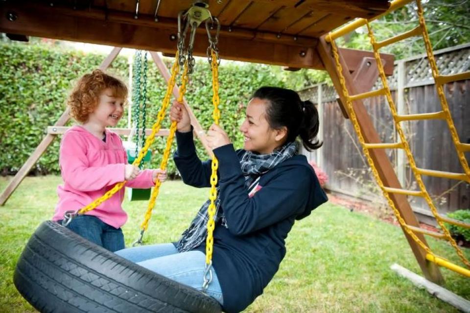 【英語+α留学】オーペア/デミペアってなに?育児・家事のお手伝いをしながら滞在費を抑えて海外滞在