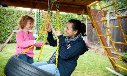【英語+α留学】オーペア/デミペアってなに?育児・家事のお手伝いをしながら滞在費を抑えて海外滞在