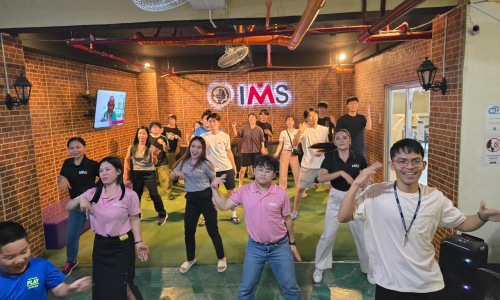 【学校スタッフへインタビュー】学生一人ひとりに寄り添い安心感を与える学校!IMS AcademyスタッフのLoveさん