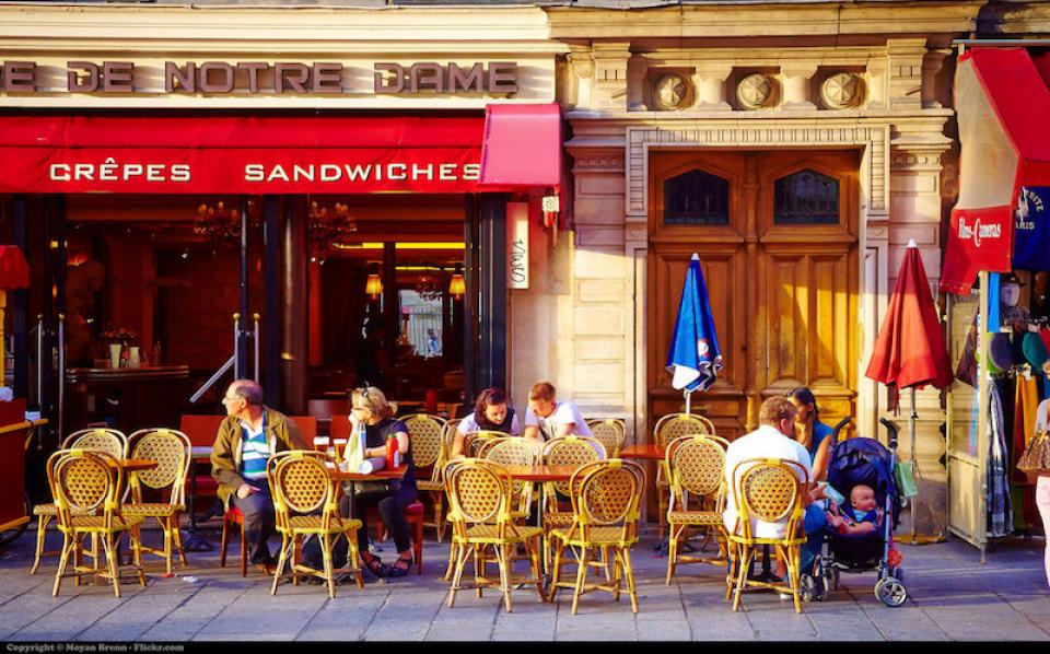 フランスのカフェを楽しむには？メニューのフランス語と注文方法