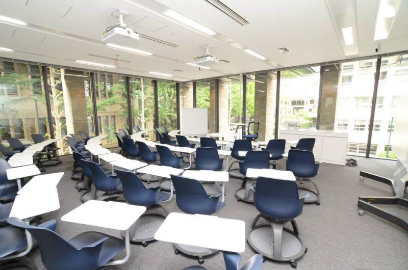 早稲田大学 グローバル教育のための教室