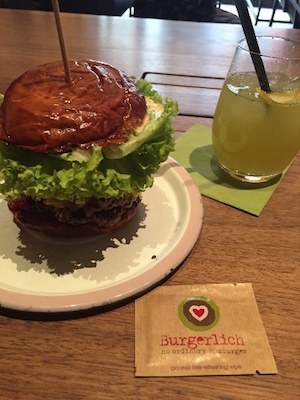 Burgerlichのハンバーガー写真