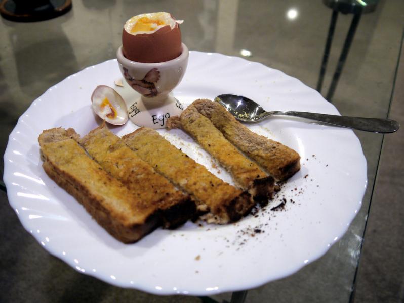boiled eggs and soldiers