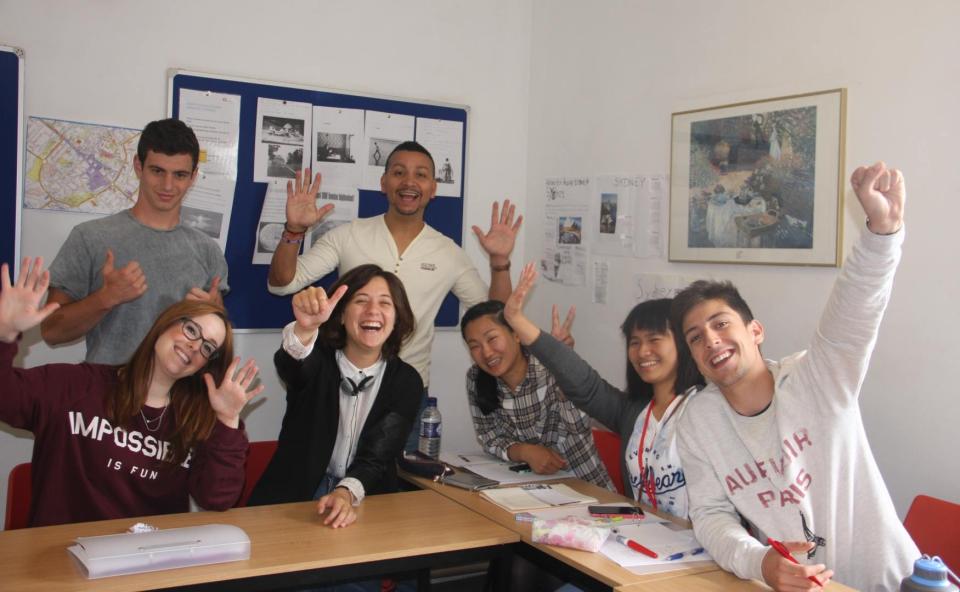 【学校スタッフにインタビュー】東京での出会いが今の仕事に！出会いと経験を今に繋げたConcordeスタッフ