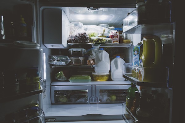 冷蔵庫は英語で「refrigerator」です。